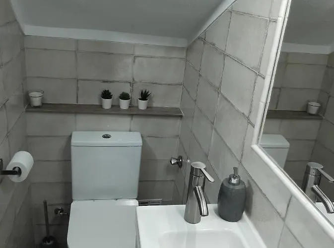 Feriehus Kai Casa Frente Al Mar Y Completamente Restaurada Santa Cruz das Flores